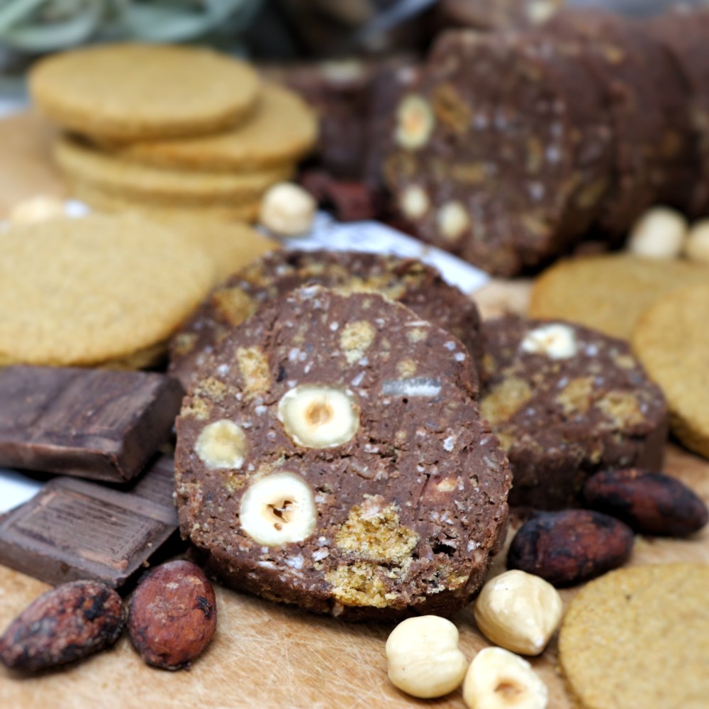 Salame al cioccolato vegan e sano con proteine