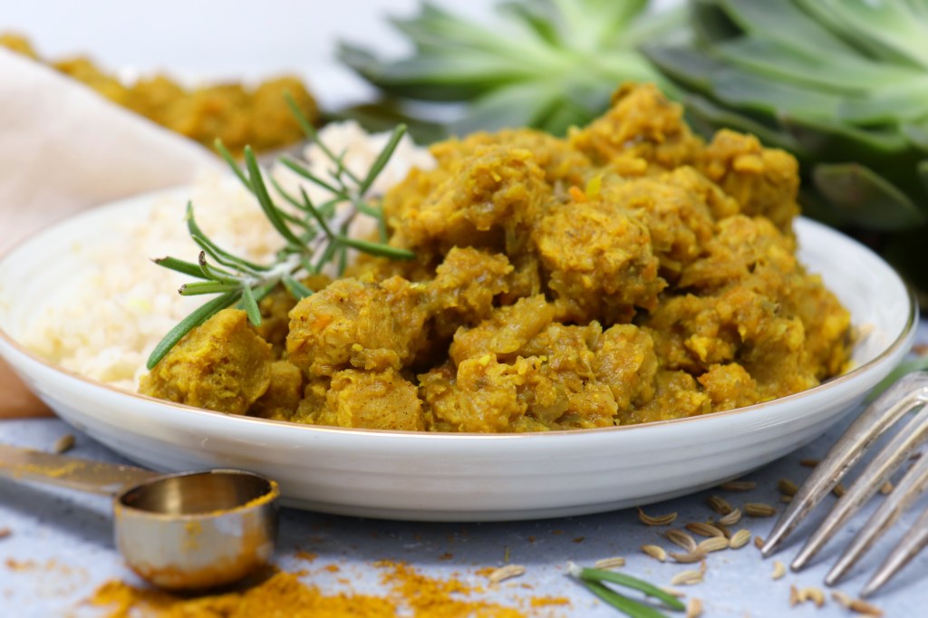 Spezzatino di soia al curry di riciclo, senza olio e glutine