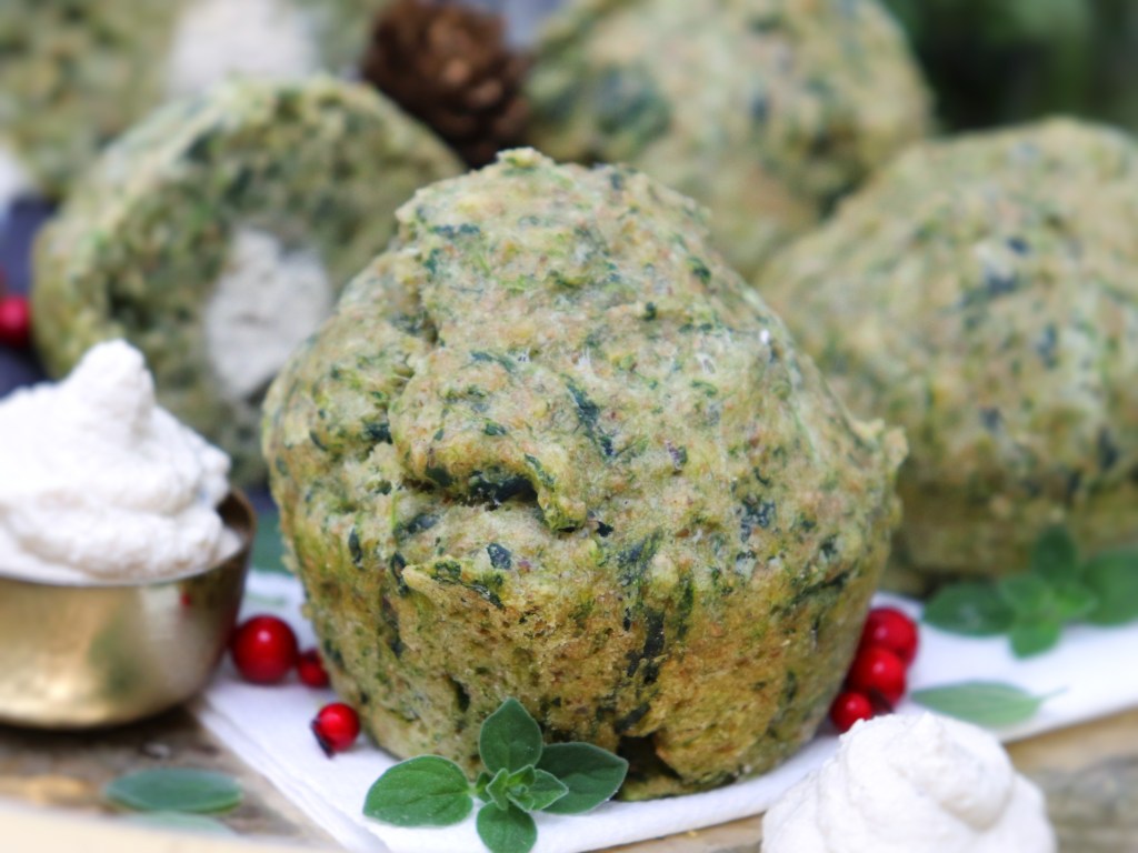 Muffins agli spinaci con cuore morbido di tofu