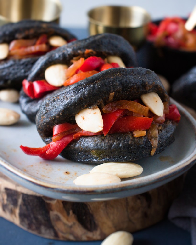 panini vampiro al vapore vegani, ricette vegan di halloween