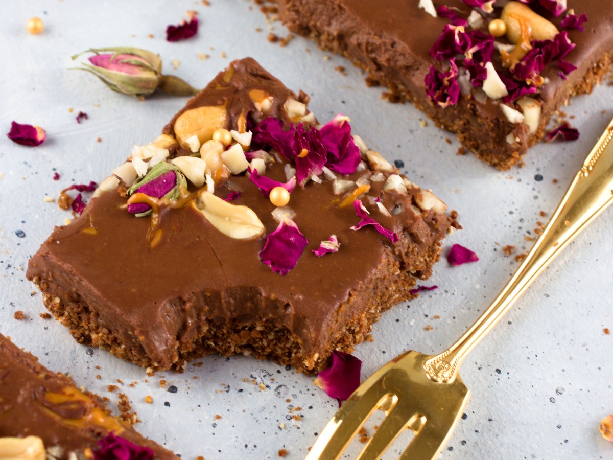 Dolcetti proteici cioccolato, fichi secchi e caramello |vegan e senza glutine