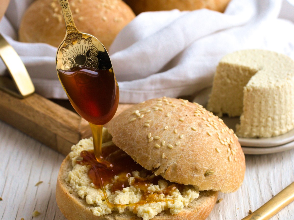 Muffuletti sancataldesi con ricotta di soia | versione vegan